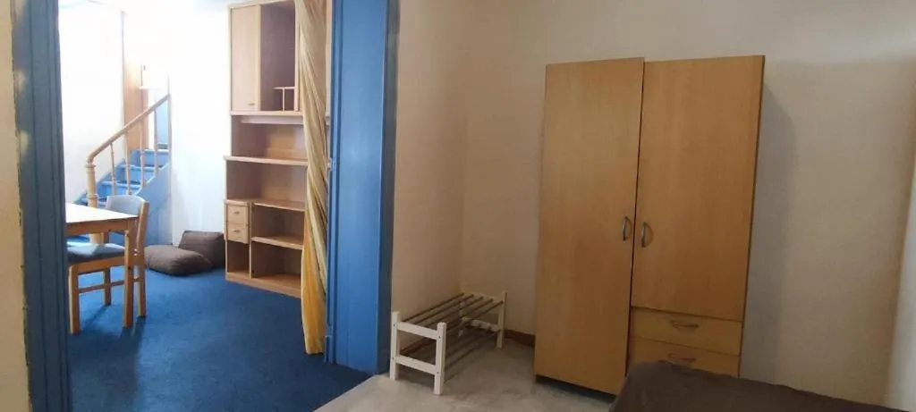 European District Studios Brüksel Daire